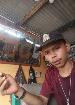 Boy из Labuan 38 лет