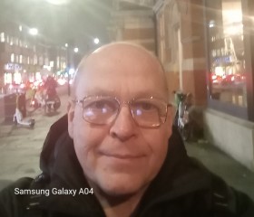 Arturas, 56, London
