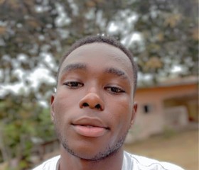 Daniel, 21 год, Libreville