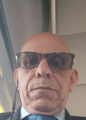 Jota, 60, Colombia, Bogota