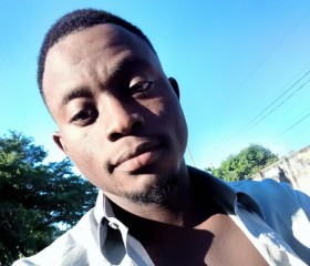 Lazaro, 26, Dar es Salaam