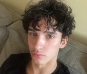 Julian, 18, Cartagena