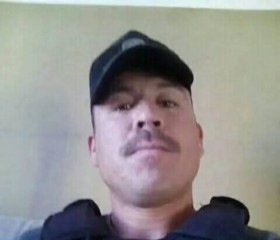Raúl, 39, Tijuana