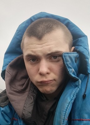 Сергей из Севастополи 19 лет