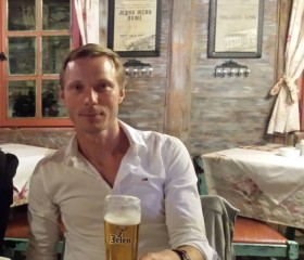 Yan Kraintsev, 31, Yekaterinburg