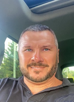 Oleg, 47, Russia, Sochi
