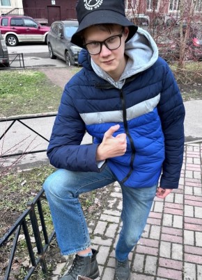 Максим, 18, Россия, Санкт-Петербург