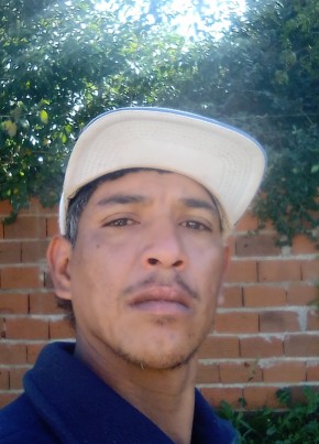 Luis Emilio, 37, República Argentina, Ciudad de La Santísima Trinidad y Puerto de Santa María del Buen Ayre