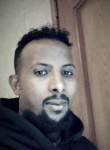 sola kingo, 33  , Addis Ababa