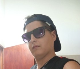 Dylan maximiani, 23, Concordia