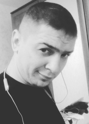 Максим из Ульяновска 34 года