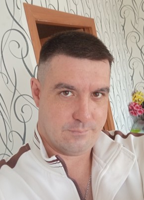 Дмитрий из Таганрога 40 лет
