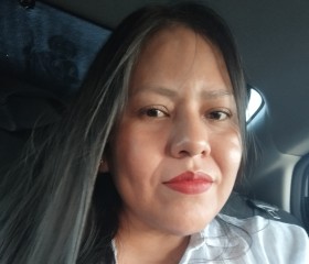 Andrea, 36, Tijuana