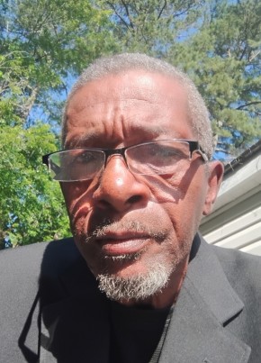 Felix из Greenville (State of North Carolina) 65 лет