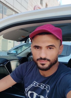 Hatem, 28, فلسطين, رام الله
