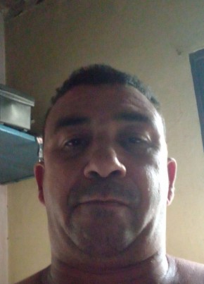 Carlos Souza из Sertãozinho 44 года