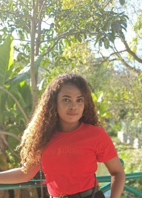 Cynthia, 31, République de Madagascar, Toamasina