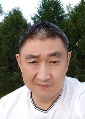 Дмитрий из Москвы 43 года