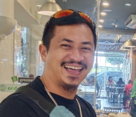 Richard Estomago, 18, Pulong Santa Cruz