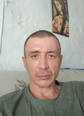 Павел из Боготола 42 года