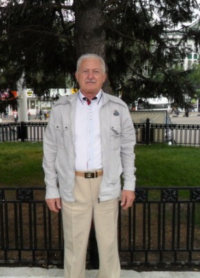 Игорь, 75, Россия, Саратов