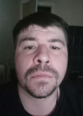 Михаил из Новосибирска 37 лет