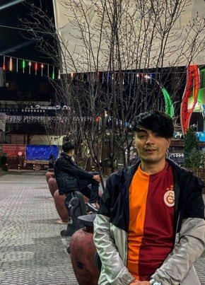 Emin, 22, Türkiye Cumhuriyeti, Diyarbakır