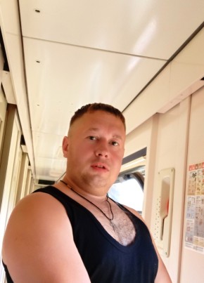 Дмитрий из Киров (Калужской обл.) 44 года
