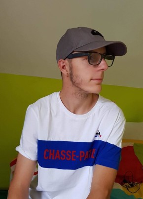 Lucien, 24, République Française, Dole