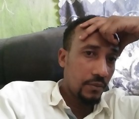 Khaled, 38, Bujumbura