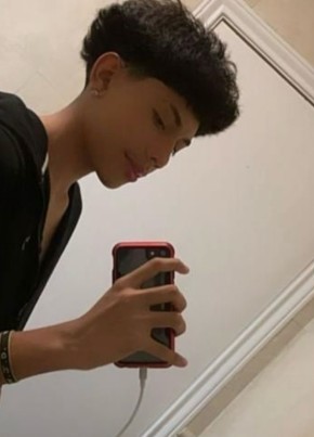 Alex из Houston 18 лет