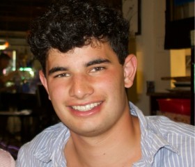 Aiden, 20, Los Angeles