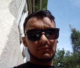 Zohid, 18, Tashkent