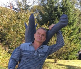 Mikhail, 54, Artem
