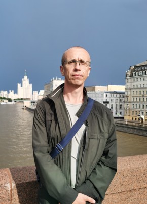 Алексей из Барнаула 48 лет