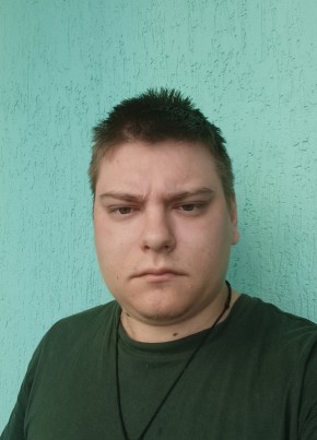 Данила из Тюмени 24 года