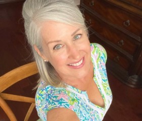 Lynne, 42, Toronto