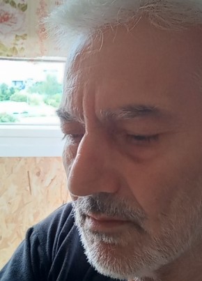 Артем, 67, Россия, Санкт-Петербург