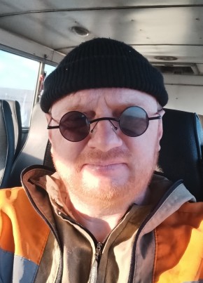 Роман из Абакана 43 года