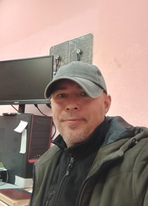 Андрей из Санкт-Петербурга 42 года