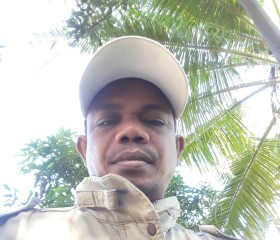 Zul, 19, Banda Aceh