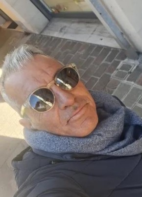 Алексей из Paris 59 лет