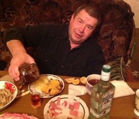 Виктор, 62 года, Воскресенск