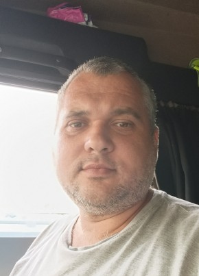 Василий из Москвы 42 года