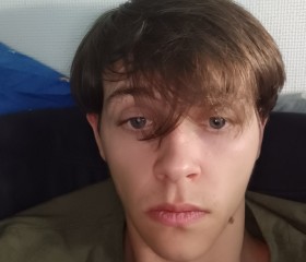 Kayen, 20, Stekene