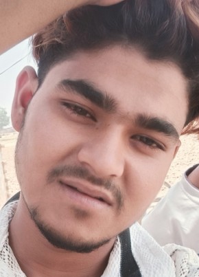 Tarif, 22, India, Wazīrganj