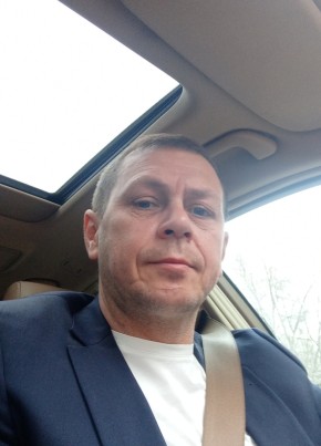 Сергей из Воронежа 44 года