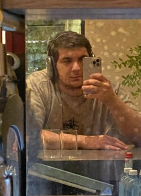 Дима из Махачкалы 20 лет