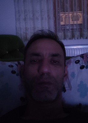 İsmail Sapmaz, 37, Türkiye Cumhuriyeti, Eskişehir