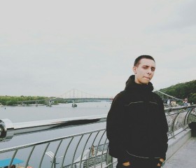 Олег, 25 лет, Київ